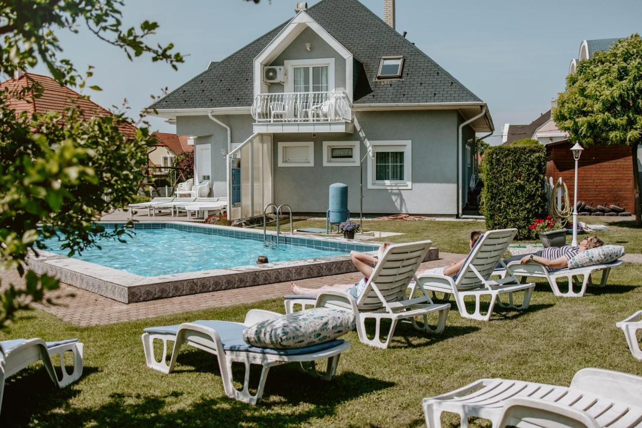 Kek Vendeghaz Family Resort Денешдиаш Экстерьер фото
